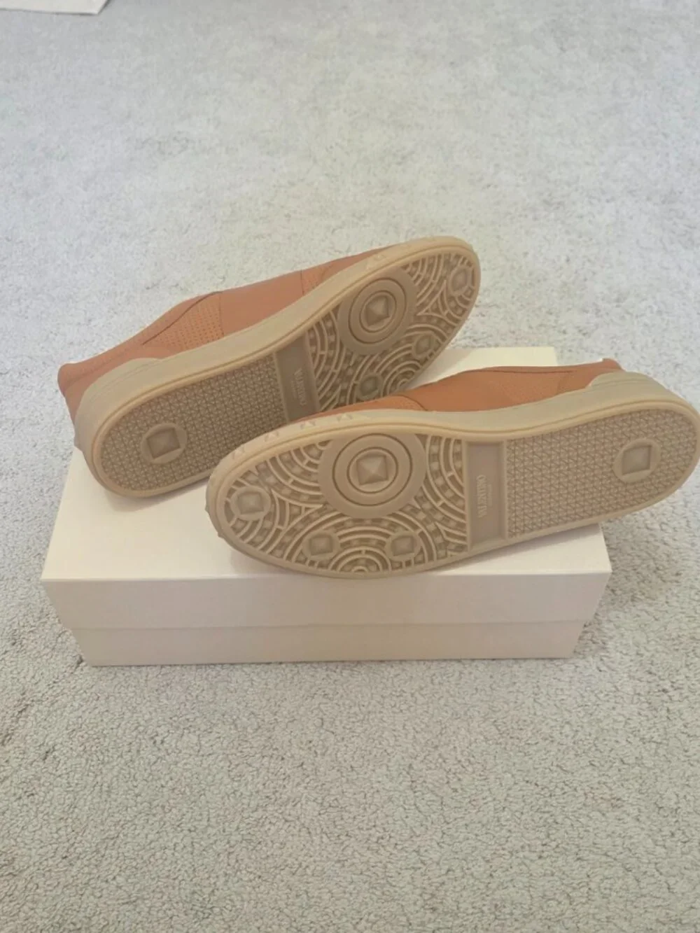 VALENTINO GARAVANI Upvillage Perforated Sneaker Roasted 44 - Picture 7 of 12
